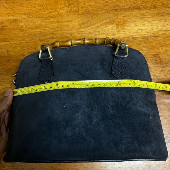 Authentic GUCCI handbag - Picture 10 of 12